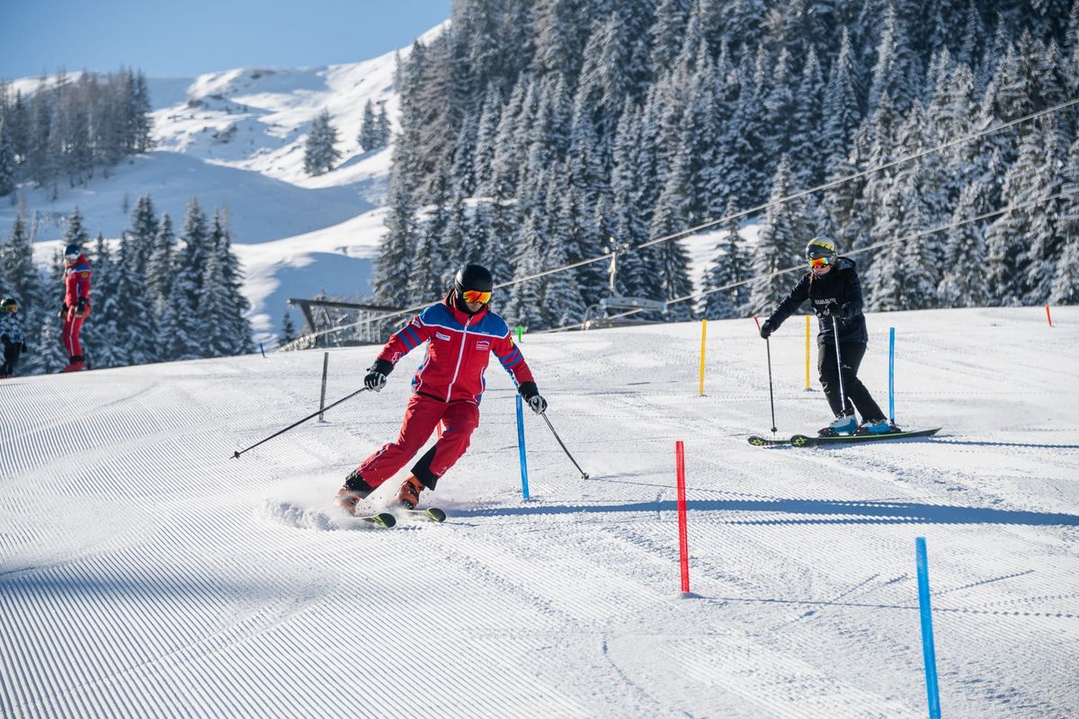 Slalom Training für fortgeschrittene Kinder Skischule Maria Alm