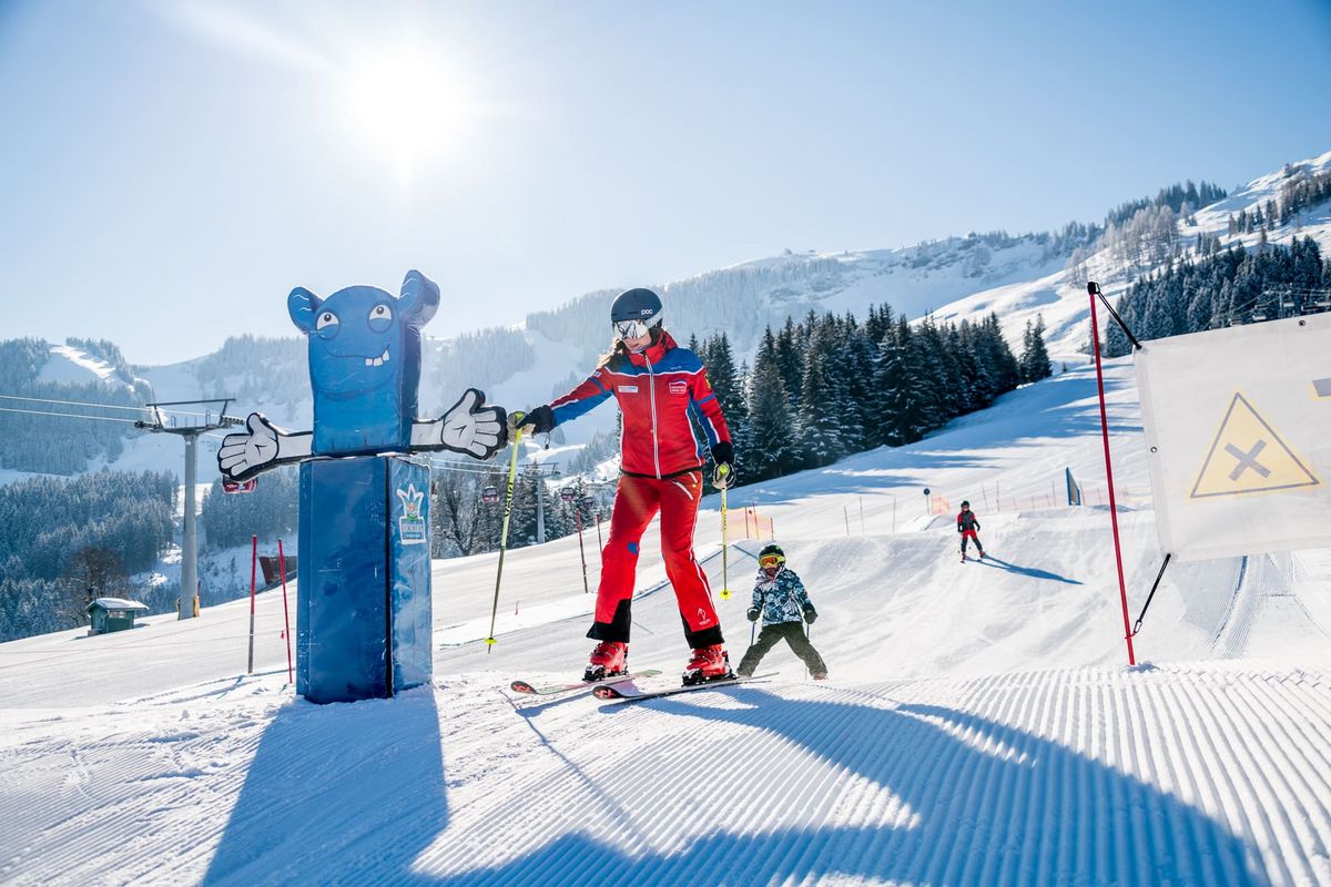 Kleinkinder und Kinder Skikurs Maria Alm