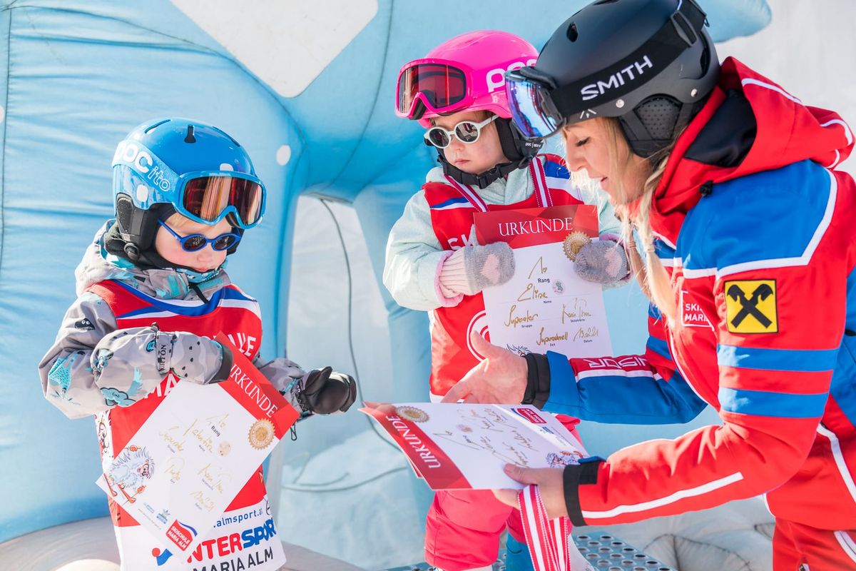 Kleinkinder Skirennen Maria Alm
