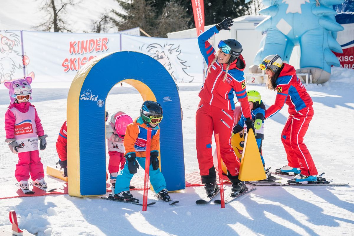 Skikurs für Kleinkinder und Kinder Skischule Maria Alm
