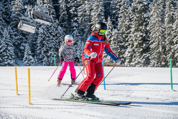 Nederlands Skikurs für Kinder und Anfänger Maria Alm
